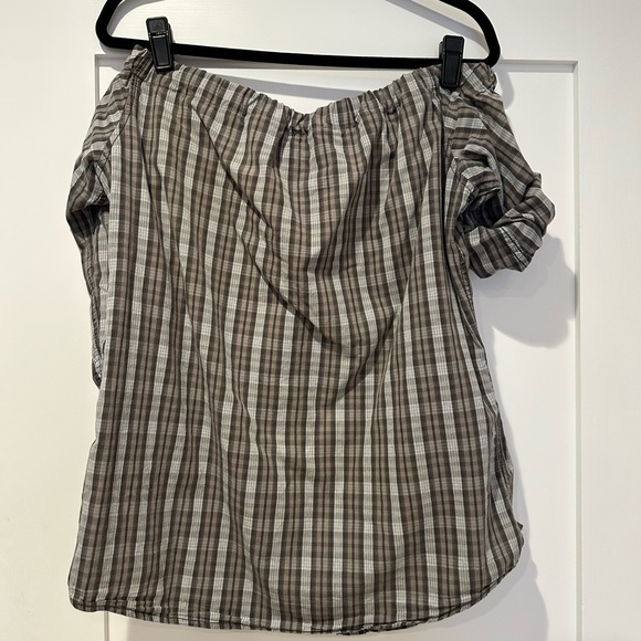 Kate Mchale Jensen Buttondown Blouse - Picture 2 of 6